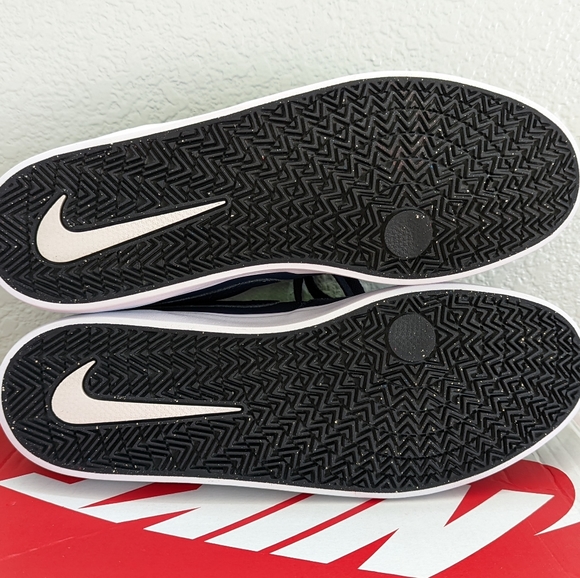 Nike SB Check Solar - Picture 8 of 11